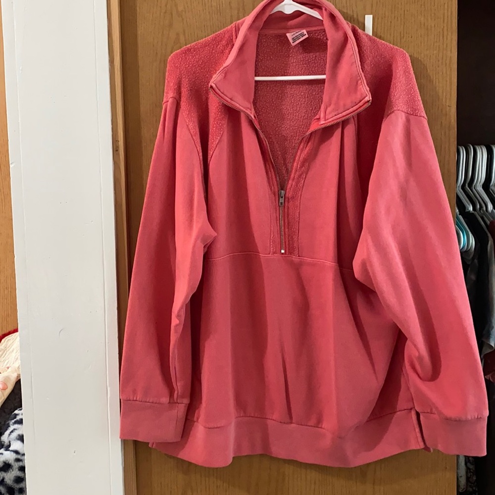 Vs pink quarter zip